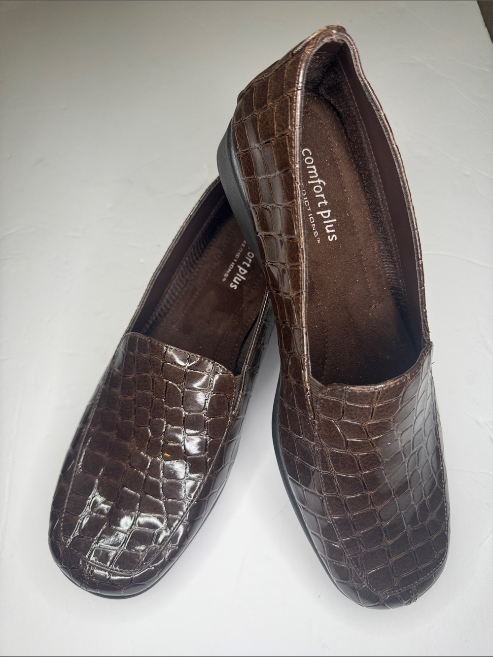 Croc Embossed Comfortable Everyday Fall Shoe